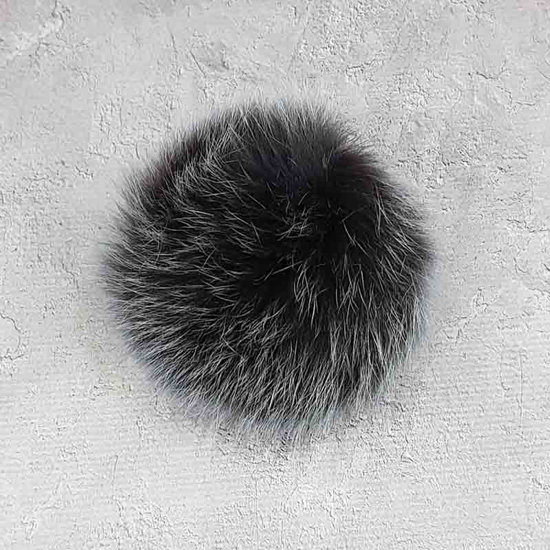 Помпон из искусственного меха светло-серый D10см